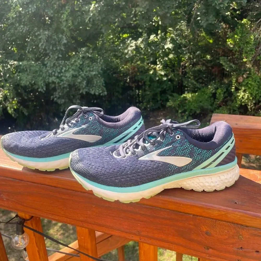 Brooks  Ghost 11 Women's 11 Blue Turquoise white Running Shoes